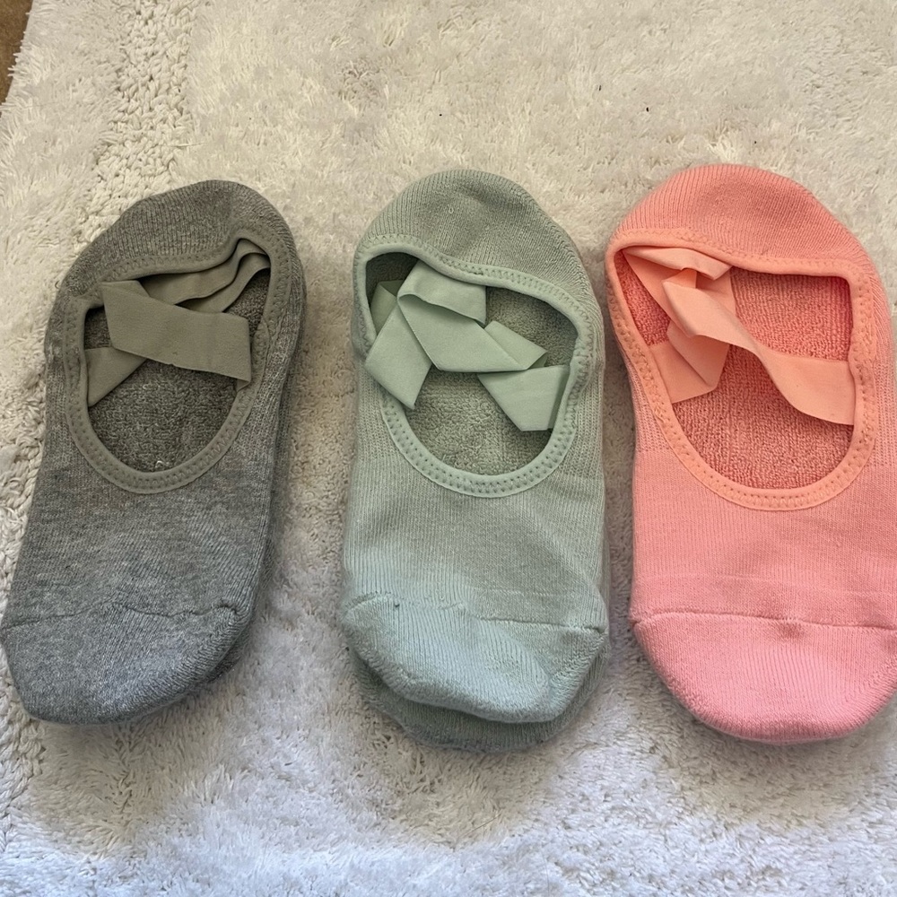 3 pairs ozaiic ballet yoga non slip socks
